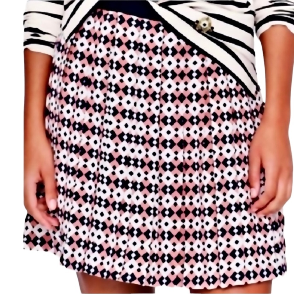 J. CREW Women’s Silk Pleated Skirt in Pink/Navy/Cream Diamond Print. Size: 00
